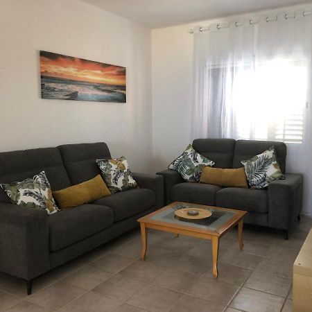 Kings Palace - Stylish, Modern 2 Bed With Sea Views Paphos Bagian luar foto
