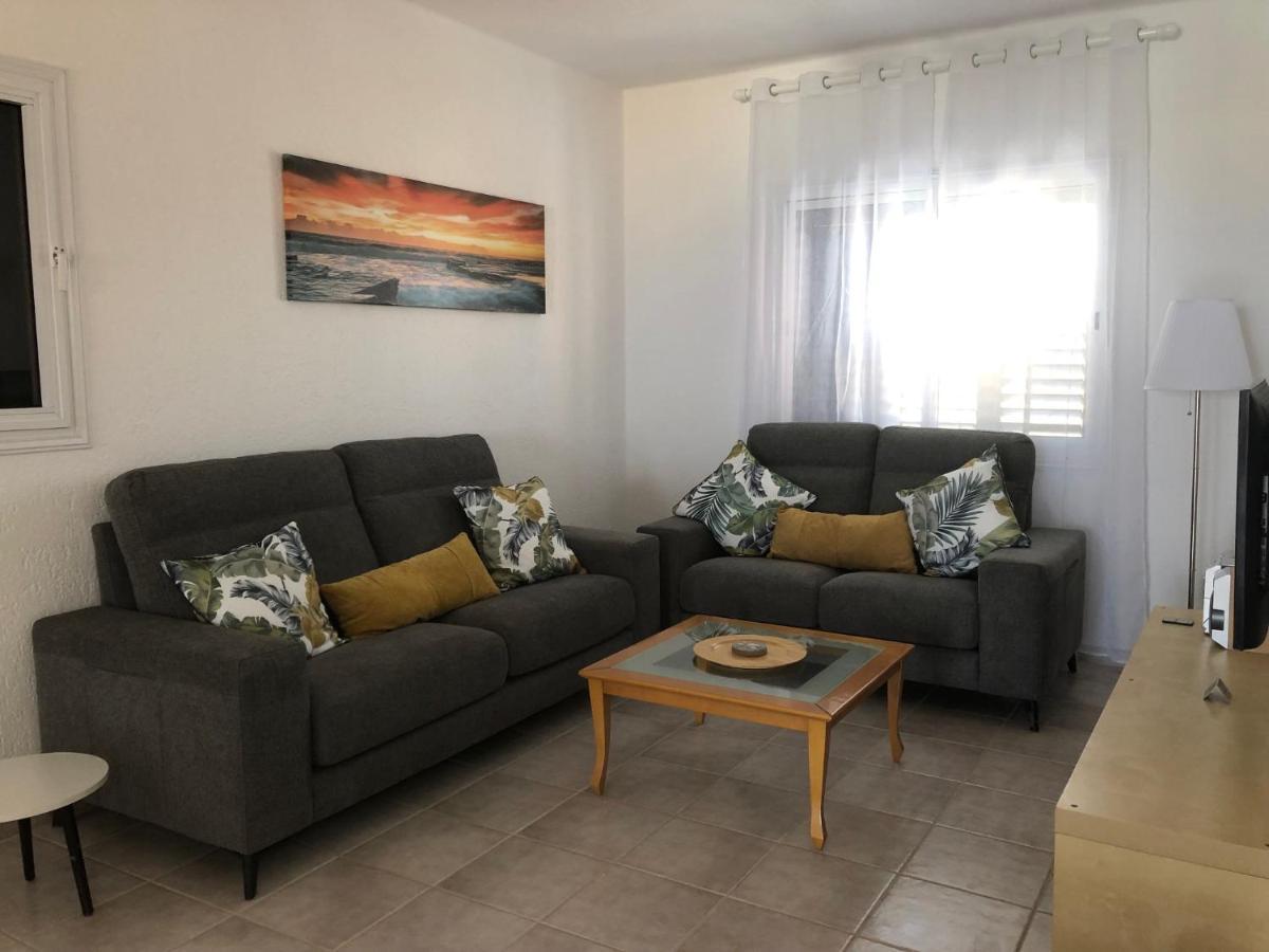 Kings Palace - Stylish, Modern 2 Bed With Sea Views Paphos Bagian luar foto