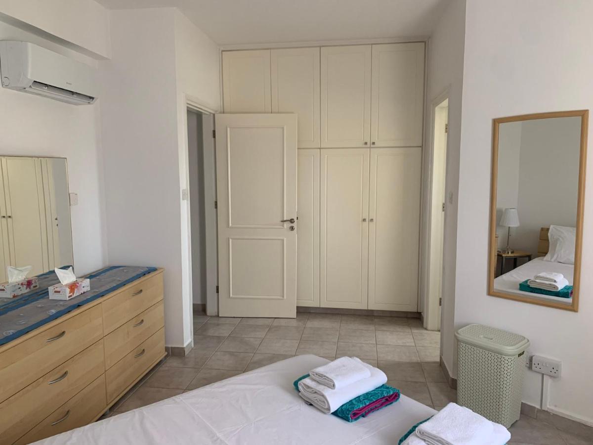 Kings Palace - Stylish, Modern 2 Bed With Sea Views Paphos Bagian luar foto